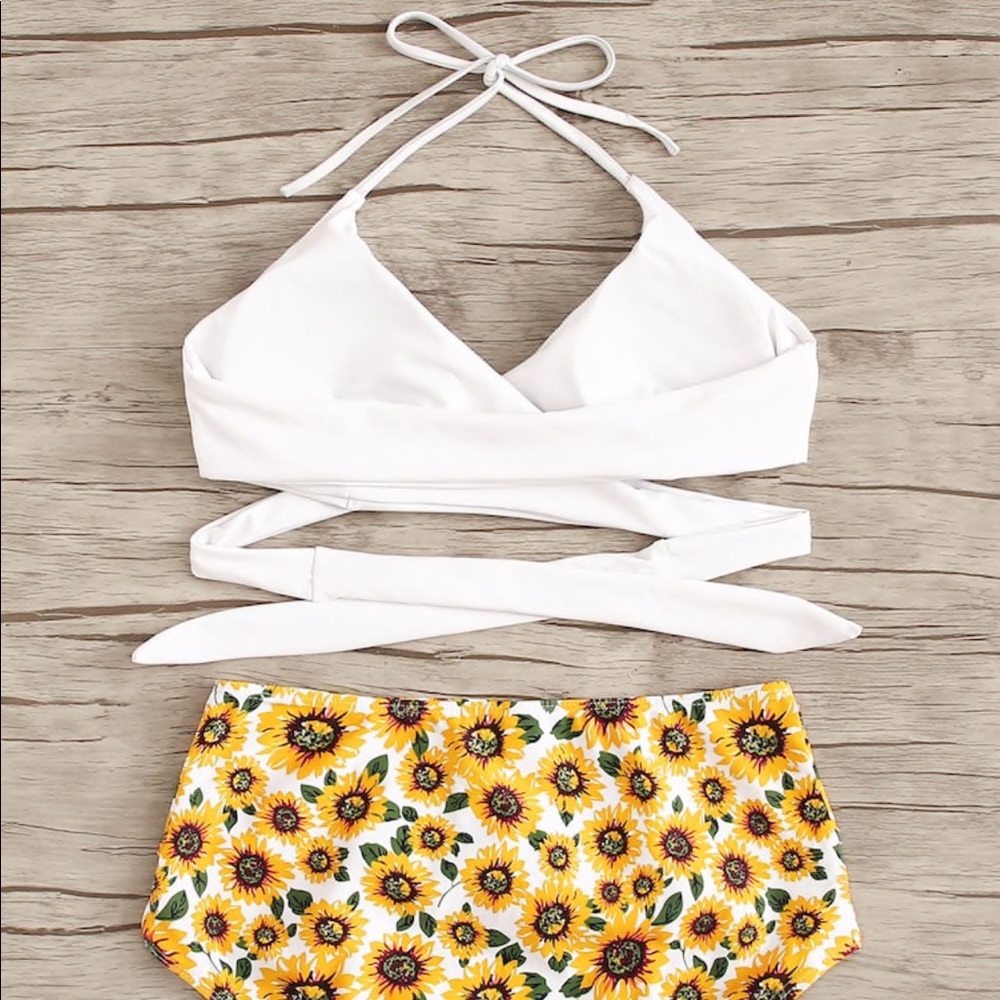 🌻Sunflower Bikini With Wrap Halter Top - Picture 2 of 6